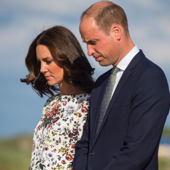 Kate Middleton et le prince William au Musée de la solidarité européenne à Gdansk le 18 juillet 2017, où ils ont eu l'ancien président Lech Walesa pour guide, au cours de leur visite officielle en Pologne.