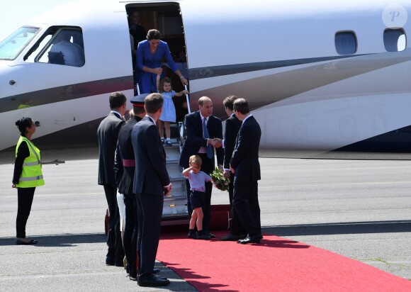 Les Cambridge arrivent à Berlin dans le cadre de leur visite officielle en Pologne et en Allemagne, le 18 juillet 2017.