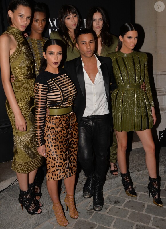 Kim Kardashian, Olivier Rousteing et Kendall Jenner à Paris le 9 juillet 2014.