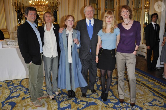 Claude Rich fait commandeur de la Légion d'honneur en 2011 et entouré de sa famille
