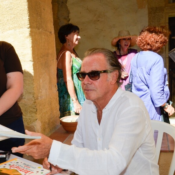 Michel Leeb - 11ème édition des Flâneries d'Art Contemporain dans les jardins aixois organisées par la comédienne A. Ferréol à Aix en Provence, France, le 25 juin 2017. © Agence/Bestimage