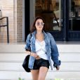 Madison Beer et son compagnon Brooklyn Beckham sont allés faire du shopping à Barneys New York à Beverly Hills, le 21 juillet 2017