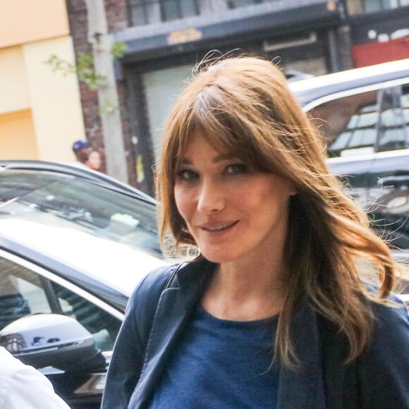 Exclusif - Carla Bruni-Sarkozy et son mari l'ancien Président Nicolas Sarkozy quittent un hôtel de New York le 14 juin 2017.