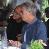 Exclusif - Les ex-maris de Yolanda Hadid, Mohamed Hadid et David Foster déjeunent ensemble à Beverly Hills, le 10 juin 2016.