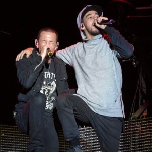 Chester Bennington et Mike Shinoda - Linkin Park en concert au "MGM Resorts Festival Grounds" à Las vegas, le 9 mai 2015