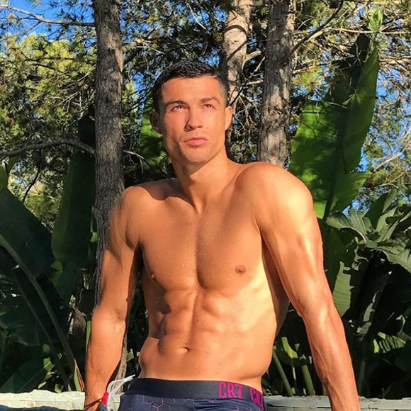 "Bonjour" de Cristiano Ronaldo, photo Instagram du 4 juillet 2017.