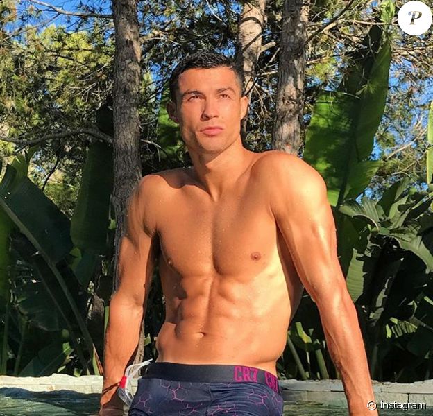 "Bonjour" de Cristiano Ronaldo, photo Instagram du 4 juillet 2017.