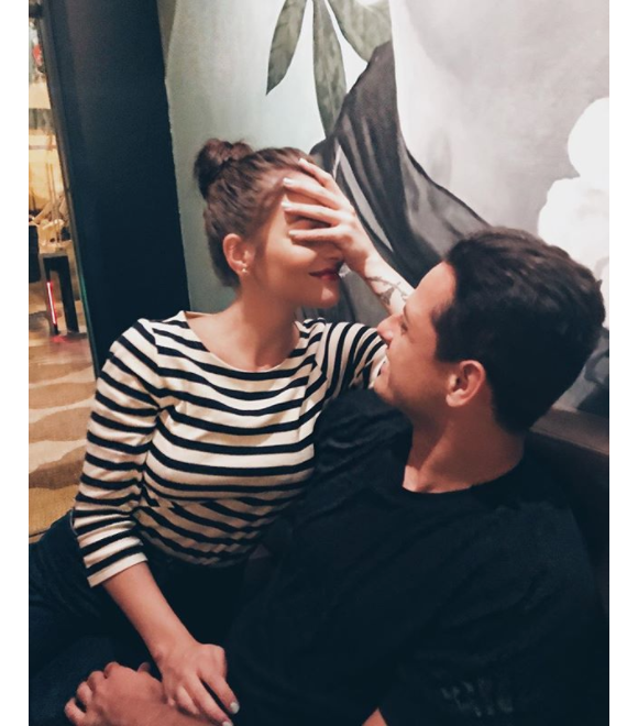 Javier 'Chicharito' Hernandez et Andrea Duro ont officialisé leur histoire d'amour sur Instagram début août 2017 par le biais de cette photo.