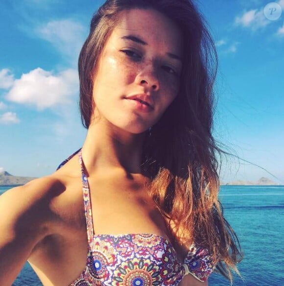 Emilie Broussouloux, la chérie de Thomas Hollande, en vacances en Indonésie.
