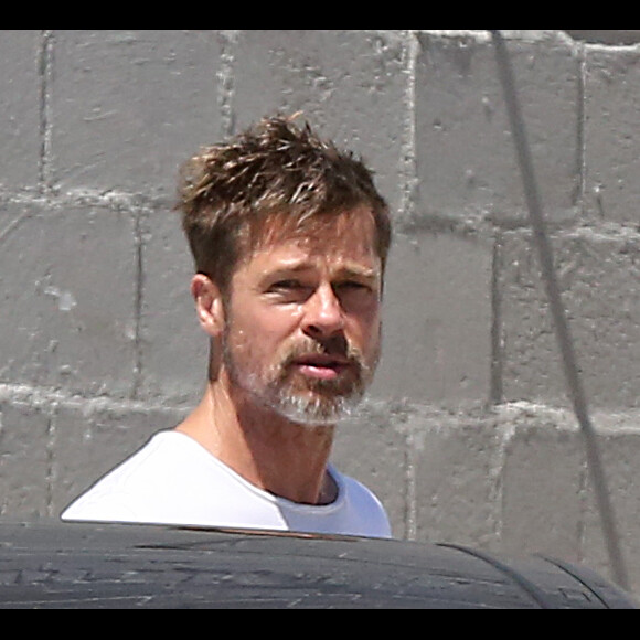 Exclusif - Brad Pitt passe le jour de la fête nationale américaine dans son atelier à Los Angeles le 4 juillet 2017