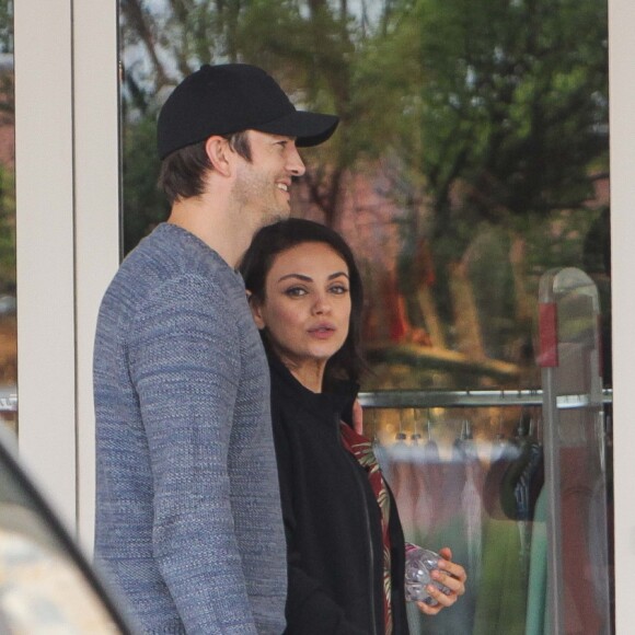 Mila Kunis et Ashton Kutcher à Budapest, le 14 juillet 2017.