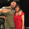 Karim Benzema pose avec sa maman Wahida à l'occasion de son 60e anniversaire. Instagram août 2017.