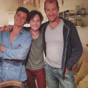 Orlando Bloom avec un de ses cousins français, Thomas Enhco.