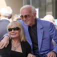 Charles Aznavour avec sa fille Seda lors de la remise de son étoile sur le Hollywood Walk of Fame à Los Angeles, le 24 août 2017. © Ringo Chiu via Zuma Press/Bestimage