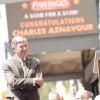 Charles Aznavour reçoit son étoile sur le Hollywood Walk of Fame à Los Angeles, le 24 août 2017. © Chris Delmas/Bestimage
