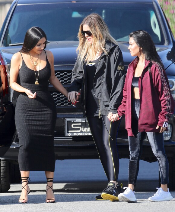 Les soeurs Kim Kardashian, Kourtney Kardashian et Khloe Kardashian à Los Angeles, le 11 mai 2017.