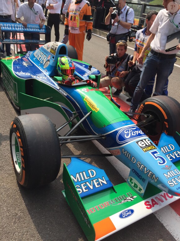 Mick Schumacher a eu l'occasion d'effectuer le 27 août 2017 un tour d'honneur au volant de la Formule 1 Benetton à bord de laquelle son père Michael Schumacher remporta 25 ans plus tôt son premier Grand Prix en Formule 1 (le 30 août 1992) et son premier titre de champion du monde (en 1994), sur le circuit de Spa-Francorchamps avant le départ du Grand Prix de Belgique.