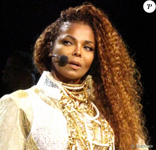 Janet Jackson Sa Nouvelle Vie De Maman A 51 Ans Elle Se Sent Complete Purepeople