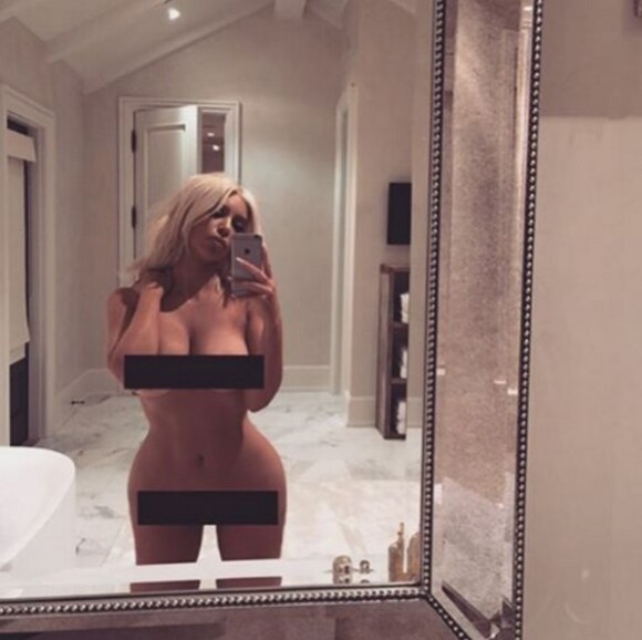 Kim Kardashian nue sur Instagram. Mars 2016.