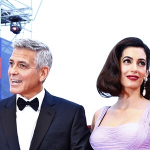 George Clooney et sa femme Amal Clooney (Alamuddin) arrivent à la première du film Suburbicon lors du 74ème Festival International du Film de Venise (Mostra) le 2 septembre 2017.