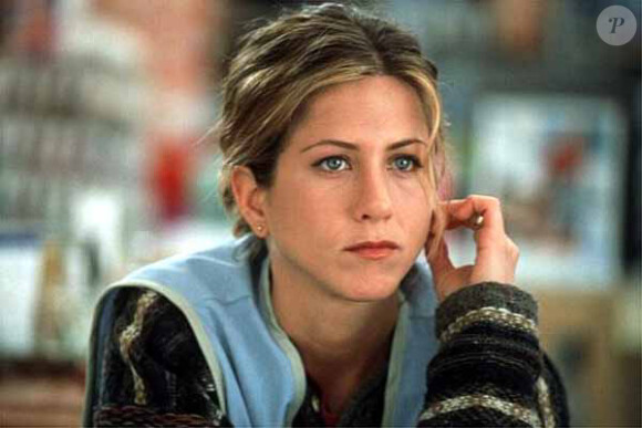 Elle joue en 2002 dans The Good Girl avec Jake Gyllenhaal. Les critiques saluent sa prestation dans un film qui est une comédie dramatique sur fond social... Jennifer Aniston veut s'essayer à d'autres registres.