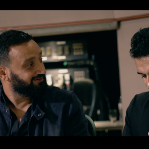 Nazim en studio avec Cyril Hanouna pour l'enregistrement de son single Pourquoi veux-tu que je danse ?, des coulisses déjantées... © Universal / Polydor