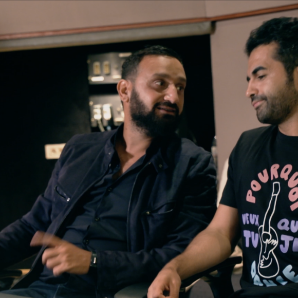 Nazim en studio avec Cyril Hanouna pour l'enregistrement de son single Pourquoi veux-tu que je danse ?, des coulisses déjantées... © Universal / Polydor