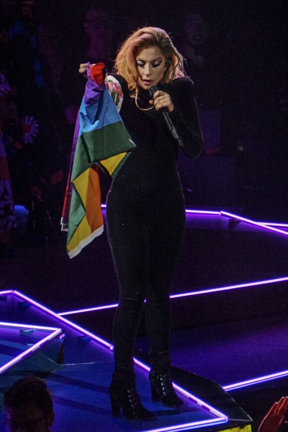 Lady Gaga en concert au Rogers Arena à Vancouver pour sa tournée mondiale "Joanne", le 1er août 2017.