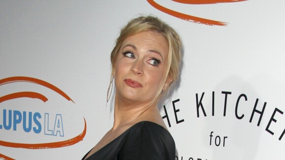 Melissa Joan Hart : Privée de vacances, elle râle et se fait tacler...