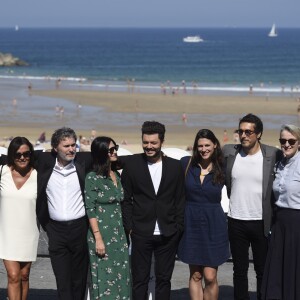 Stéphane Dan, Serge Hazanavicius, Kev Adams, Vincent Elbaz et l'équipe du film au photocall du film "Tout là-haut" lors du 65ème festival du film de San Sebastian, Espagne, le 24 septembre 2017.