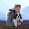 Carole, 48 ans, est éleveuse de chiens saint-bernard en région PACA et a 6 enfants. 