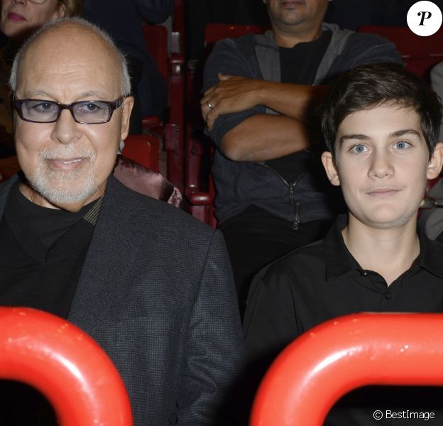 René Angelil et son fils René-Charles - People au concert de Celine Dion au POPB de Paris, le 5 décembre 2013.