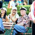 Exclusif - Hugh Hefner et sa femme Crystal a Disneyland en Californie le 6 septembre 2013.
