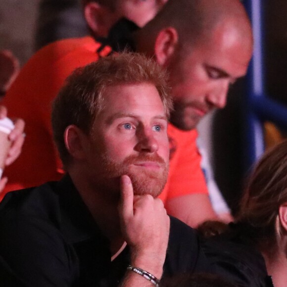 Le prince Harry assiste à l'épreuve d'aviron en intérieur lors des Invictus Games 2017 à Toronto. Le 27 septembre 2017
