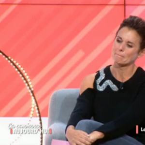 Faustine Bollaert très émue dans "Ça commence aujourd'hui" sur France 2, le 28 septembre 2017.