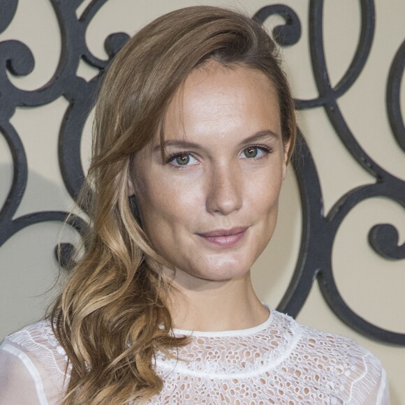 Ana Girardot - People au photocall du défilé de mode Givenchy collection prêt-à-porter Printemps/Eté 2018 lors de la fashion week à Paris le 1er octobre 2017. © Olivier Borde/Bestimage