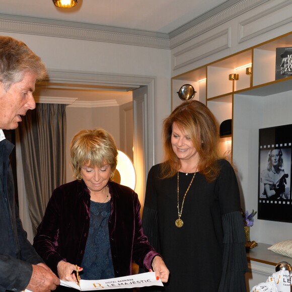 Semi-Exclusif - Dominique Desseigne, Danièle Thompson et Samantha Marshall (la petite-fille de Michèle Morgan) lors de la soirée d'inauguration de la "Suite Michèle Morgan" de l'Hôtel Barrière le Majestic Cannes, le 7 octobre 2017. © Guirec Coadic/Bestimage