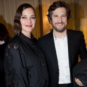 Marion Cotillard enceinte et son compagnon Guillaume Canet - Dîner à l'hôtel Meurice des Révélations César 2017 à Paris le 16 janvier 2017. Ce sont trente-quatre jeunes talents, qui ont été sélectionnés par le Comité Révélations de l'Académie des Arts et Techniques du Cinéma pour incarner la nouvelle garde du cinéma français et qui posent avec leur parrains et marraines, avant la cérémonie des César qui se tiendra le 24 février prochain. © Cyril Moreau/Bestimage