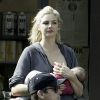 Exclusif - Josh Hartnett, sa compagne Tamsin Egerton et leur bébé se promènent dans les rues de Londres. Le 26 septembre 2017