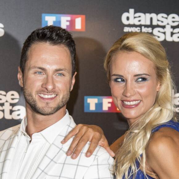 Elodie Gossuin (robe Christophe Guillarmé) et son danseur Christian Millette lors du photocall de présentation du jury et des nouveaux couples de "Danse avec les Stars" au siège de TF1 à Boulogne-Billancourt, le 28 septembre 2017. © Pierre Pérusseau/Bestimage