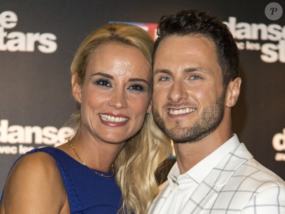 Elodie Gossuin (robe Christophe Guillarmé) et son danseur Christian Millette lors du photocall de présentation du jury et des nouveaux couples de "Danse avec les Stars" au siège de TF1 à Boulogne-Billancourt, le 28 septembre 2017. © Pierre Pérusseau/Bestimage