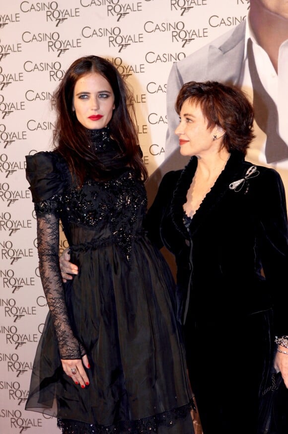 Eva Green et sa mère Marlène Jobert à Paris en 2006.