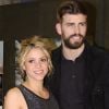 Gerard Piqué reçoit le prix du meilleur athlète catalan lors d'une cérémonie à Barcelone le 25 janvier 2016.