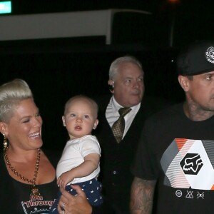 Pink avec son mari Carey Hart et ses enfants Jameson et Willow dans le quartier de Lower East Side à New York, le 10 octobre 2017