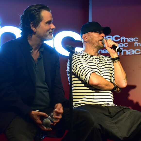 Exclusif - Le metteur en scène Christophe Barratier et Pascal Obispo le compositeur - Showcase de la comédie musicale "Jésus, de Nazareth à Jérusalem" à la Fnac des Ternes le 21 juin 2017 © Giancarlo Gorassini / bestimage