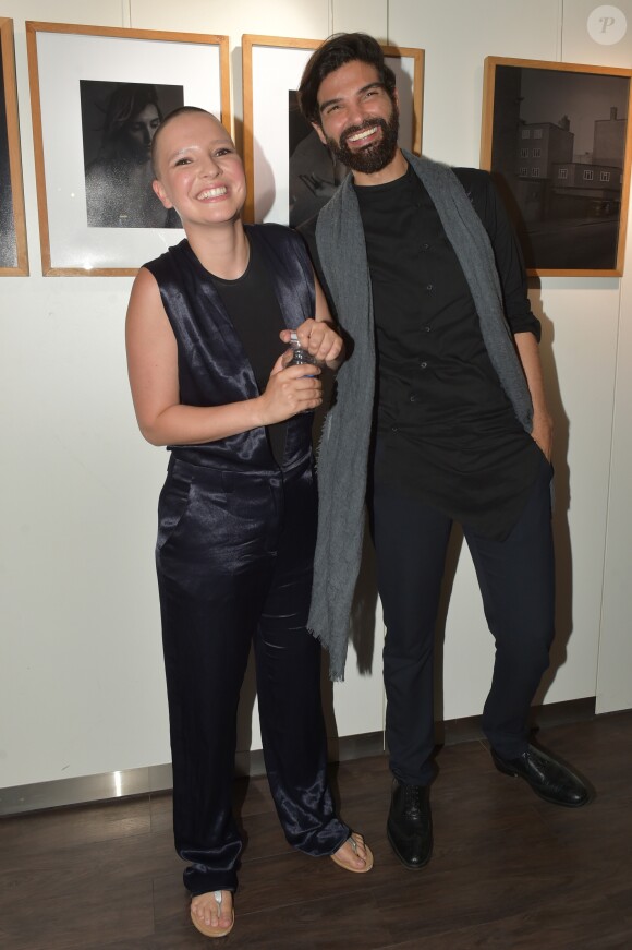 Exclusif - Anne Sila (Marie) et Mike Massy (Jésus) - Showcase de la comédie musicale "Jésus, de Nazareth à Jérusalem" à la Fnac des Ternes le 21 juin 2017 © Giancarlo Gorassini / bestimage