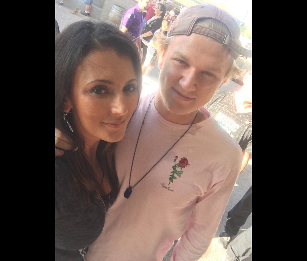 Photo : Talinda Bennington et Isaiah Bennington (fils d&rsquo;Elka Brand) sur