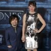 Peter Dinklage et sa femme Erica Schmidt lors de la première de la saison 6 de Game Of Thrones à Hollywood le 10 Avril 2016.