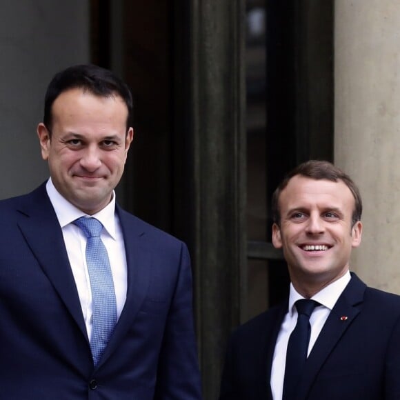 Emmanuel Macron reçoit le premier ministre d'Irlande, Léo Varadkar, au palais de l'Elysée à Paris le 24 octobre 2017. © Stéphane Lemouton/BestImage