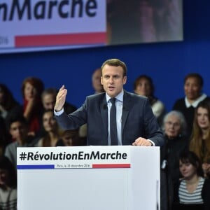 Premier meeting de campagne à l'élection présidentielle d'Emmanuel Macron et de son mouvement "En Marche !" au Parc des Expositions de la porte de Versailles à Paris. Le 10 décembre 2016 © Lionel Urman / Bestimage